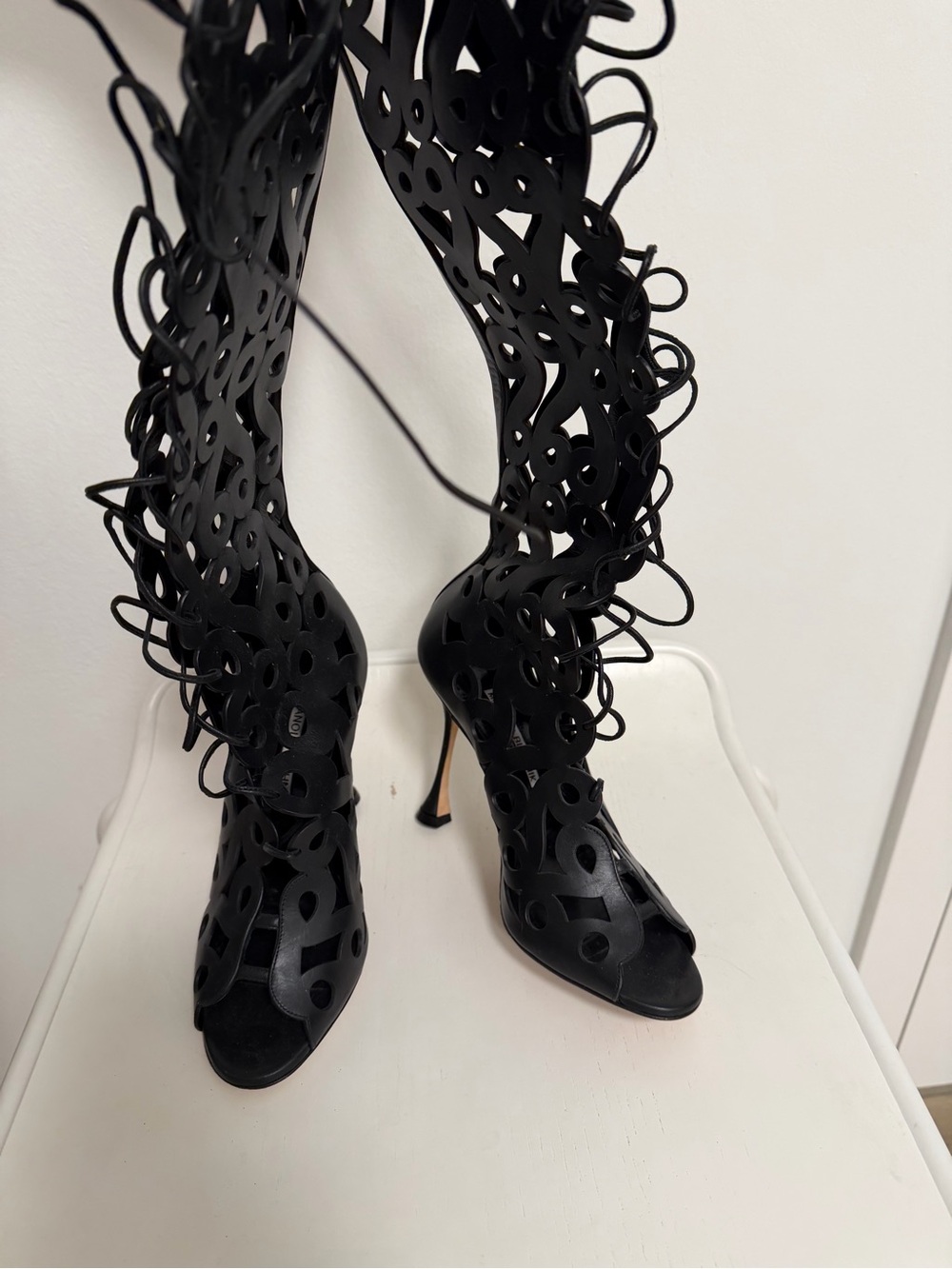 Manolo Blahnik Black Laser-Cut Lace-Up Open-Toe Knee Boots - Picture 2 of 3